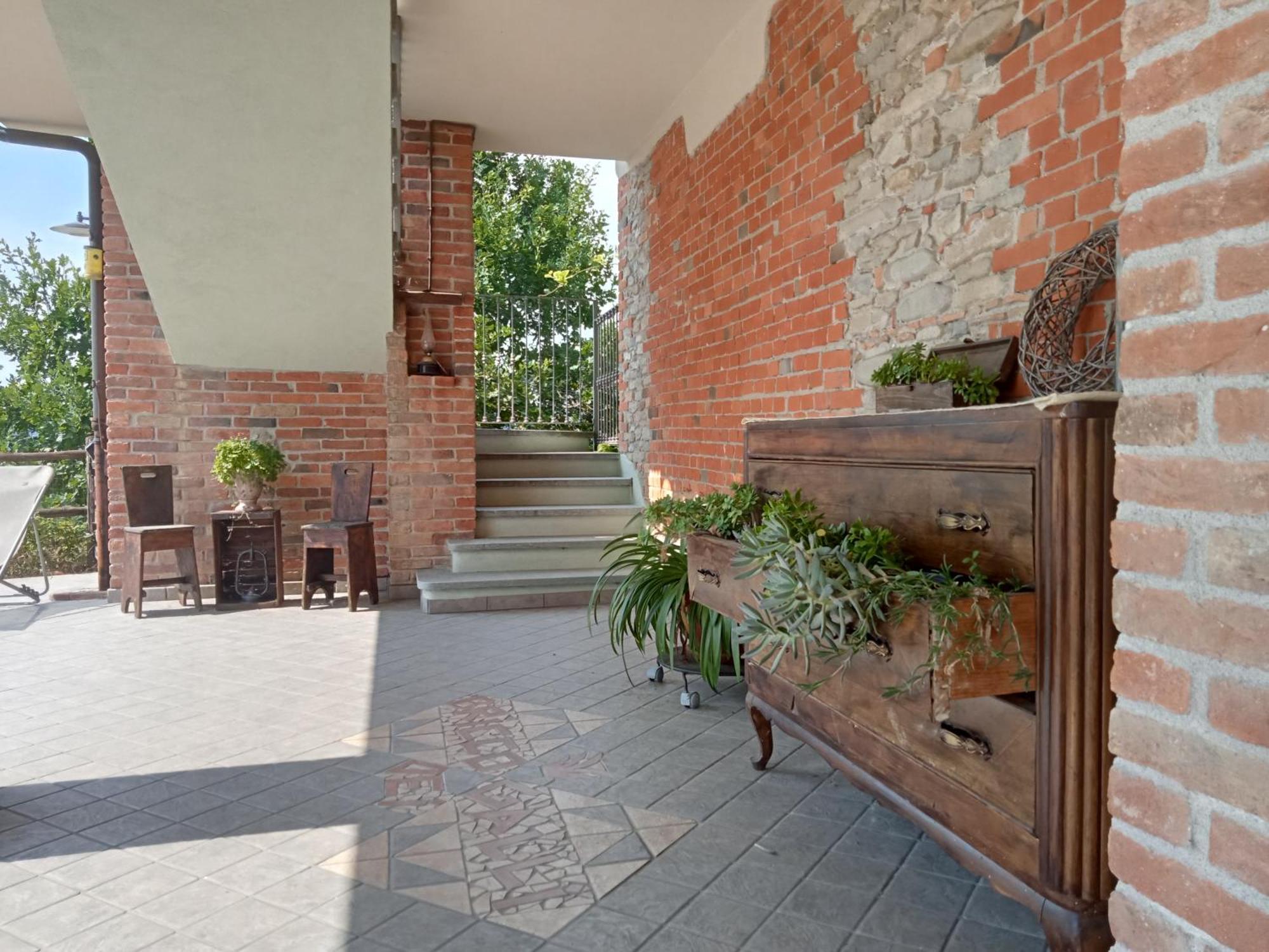 Agriturismo Bric Di Gai Monforte D'Alba Luaran gambar